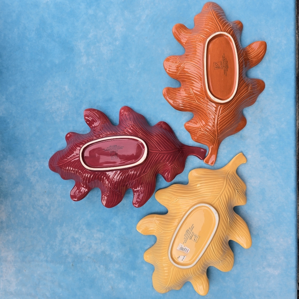 Harvest Set of Three Leaf Shape Ceramic Dining Snacks Serving Platter - Picture 14 of 14